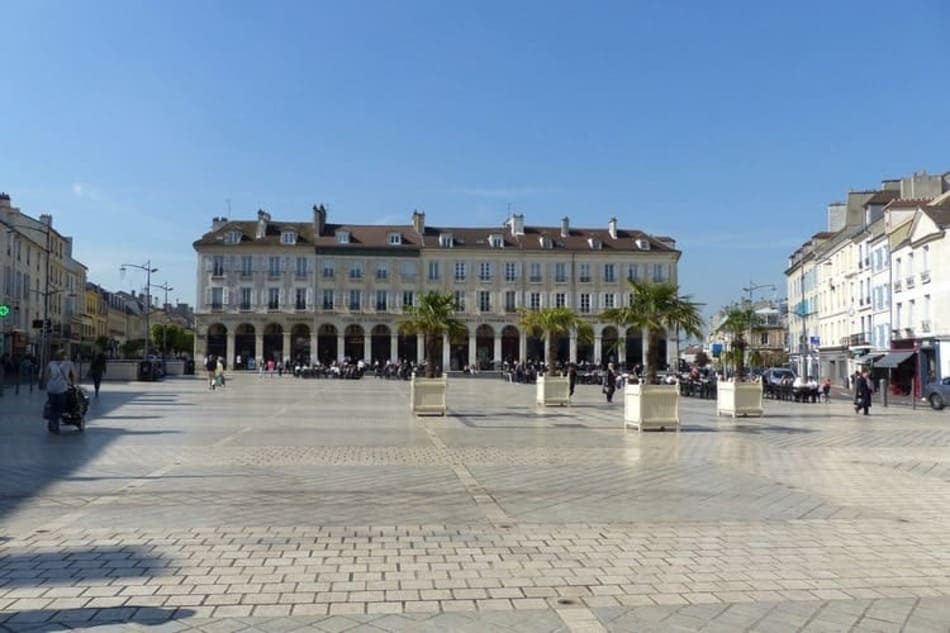 place du marché St-Germain-en-Laye